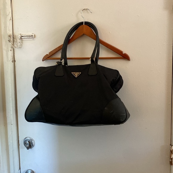 Prada overnight bag - Picture 2 of 16